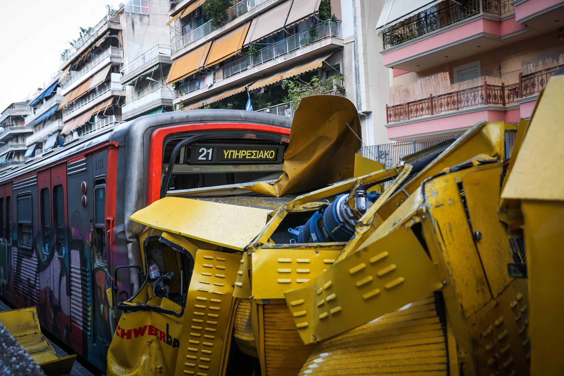 Απεργία αύριο